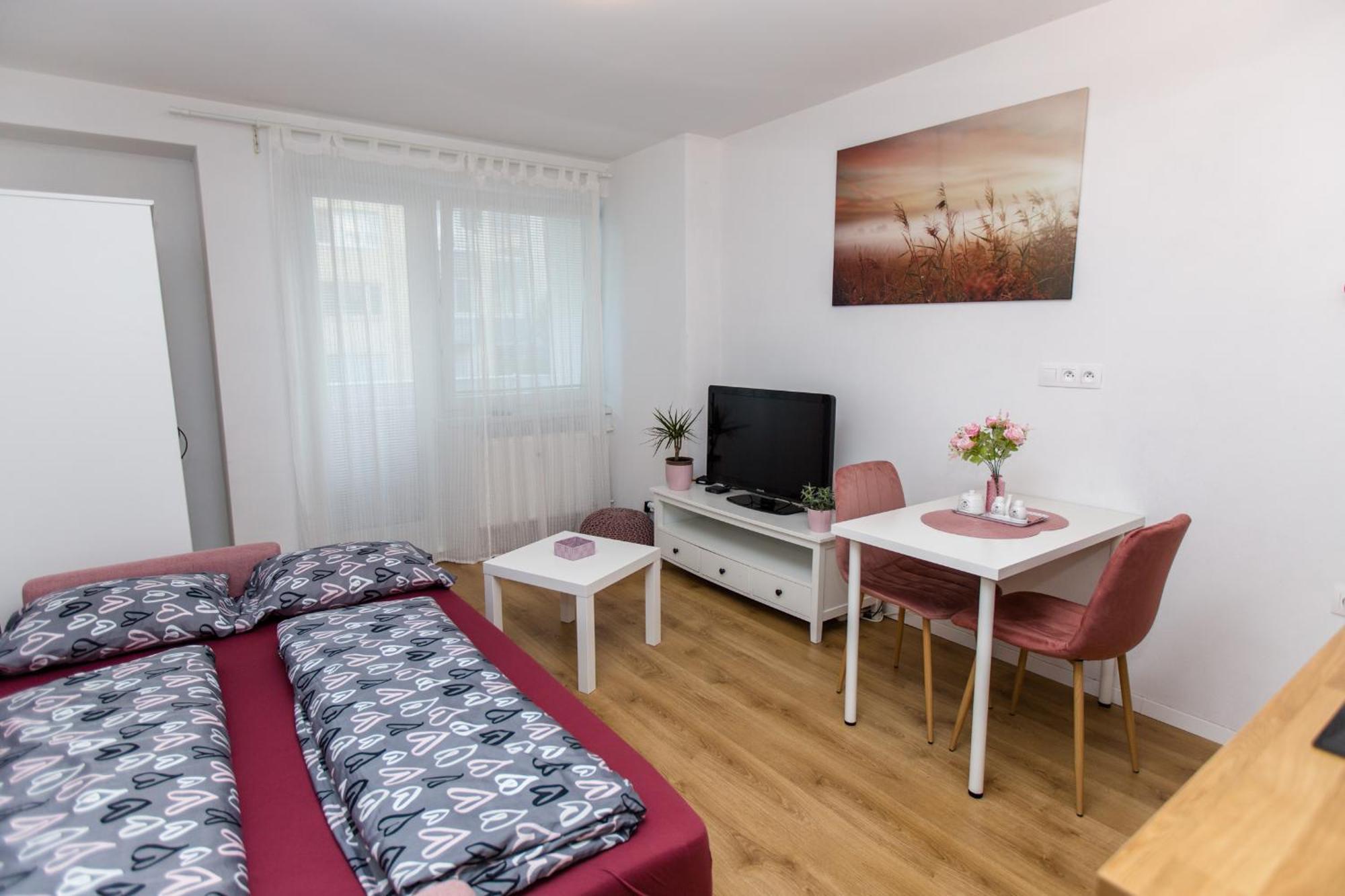 Apartment Near The Ondrej Nepela Winter Stadium Pozsony Kültér fotó